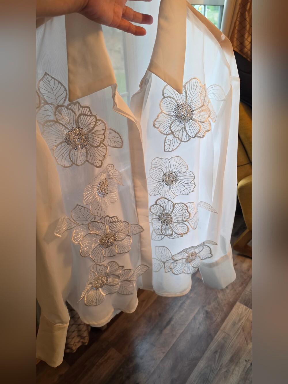 White Embroidered Floral Sheer Button-Front Blouse - Picture 3 of 8